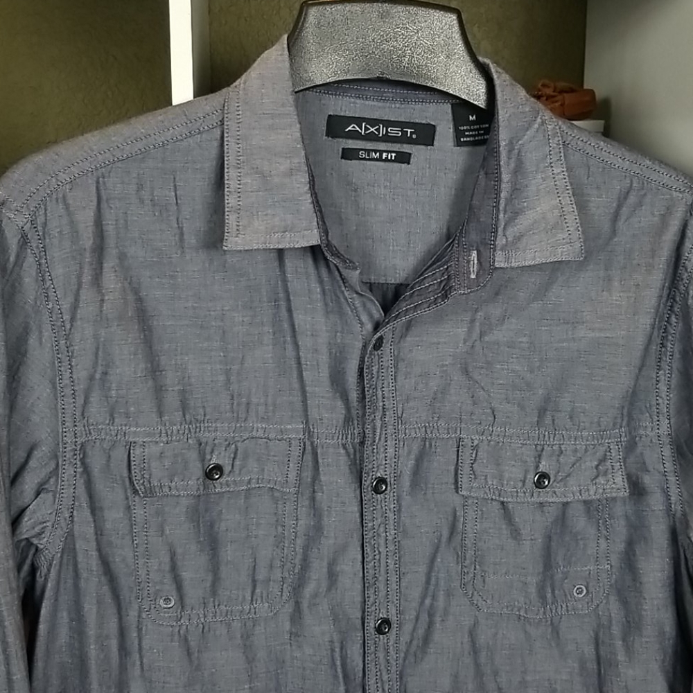 Axist Button Down - Picture 2 of 4